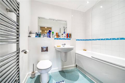 2 bedroom apartment for sale, Wilmot Road, London