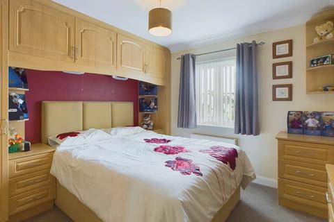 11 Godolphin Park, Callington, PL17 7TD