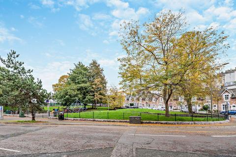 1 bedroom flat for sale, Market Street, Torquay, TQ1 3