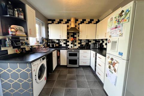 3 bedroom semi-detached house for sale, Coupland Road, Selby