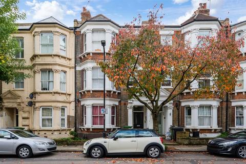 2 bedroom flat for sale, College Place, Camden, NW1