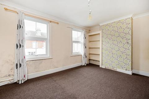 2 bedroom terraced house for sale, Canvendish Road, Aldershot, GU11