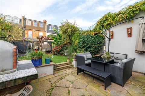 45 Replingham Road, London, SW18 5LT