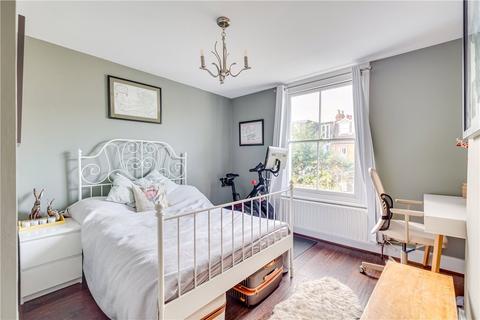45 Replingham Road, London, SW18 5LT