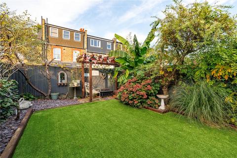 45 Replingham Road, London, SW18 5LT