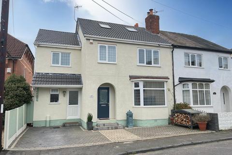 4 bedroom semi-detached house for sale, Stewkins, Stourbridge, DY8 4YW