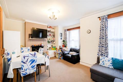 2 bedroom maisonette for sale, Forest Road, Walthamstow