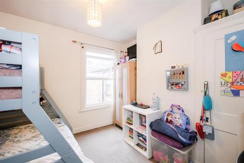 2 bedroom maisonette for sale, Forest Road, Walthamstow