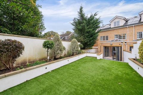 6 bedroom semi-detached house to rent, Lincoln Avenue, Wimbledon, London, SW19