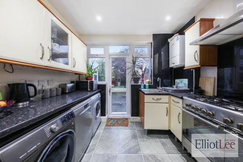 3 bedroom semi-detached house for sale, Carlyon Avenue, Harrow HA2