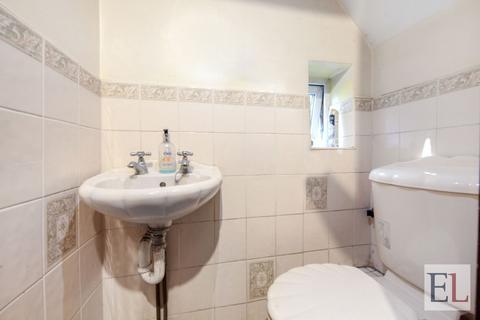 3 bedroom semi-detached house for sale, Twyford Road, Harrow HA2