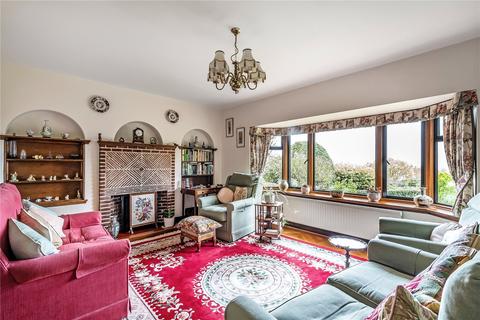 4 bedroom detached house for sale, Trevereux Hill, Limpsfield Chart, Oxted, Surrey, RH8