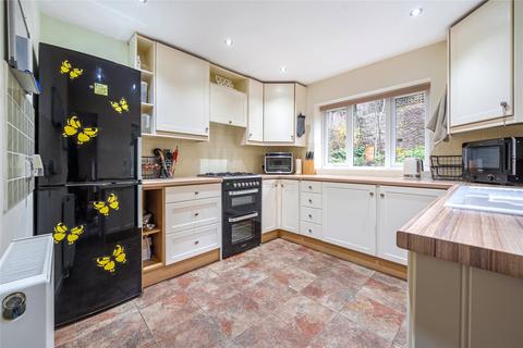 19 Chandos Close, Buckingham, MK18 1AW