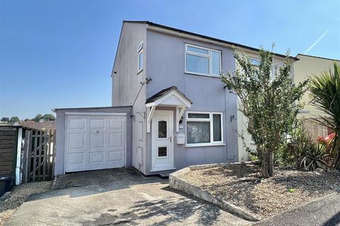 2 bedroom semi-detached house to rent, Kirby Close, Axminster EX13