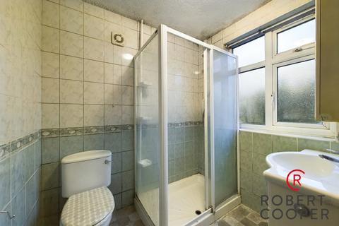 18 The Fairway, Ruislip, HA4 0RY