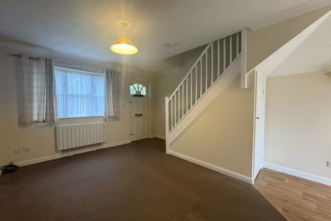 2 bedroom terraced house to rent, Florence Walk, Toftwood, Dereham, NR19