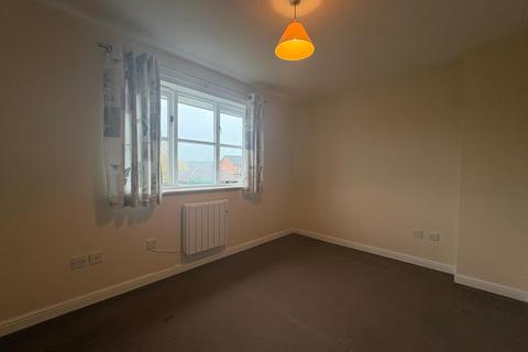 2 bedroom terraced house to rent, Florence Walk, Toftwood, Dereham, NR19