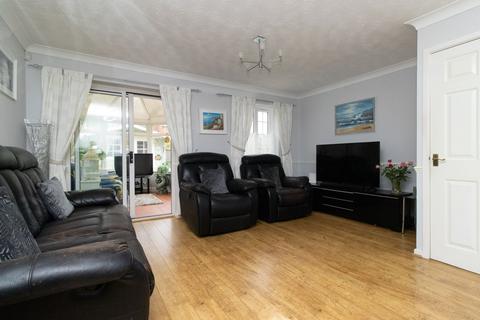 3 bedroom semi-detached house for sale, Oyster Close, Herne Bay, CT6