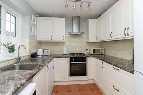 3 bedroom end of terrace house for sale, Oyster Close, Herne Bay, CT6