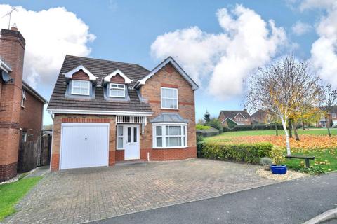 4 bedroom detached house for sale, Clyde Avenue, Evesham, WR11 3FE