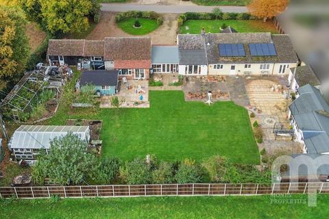 5 bedroom detached bungalow for sale, Attleborough Road, Wymondham NR18