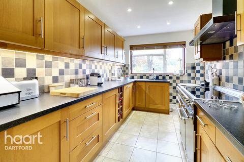 4 bedroom semi-detached house to rent, Aperfield Road, WESTERHAM