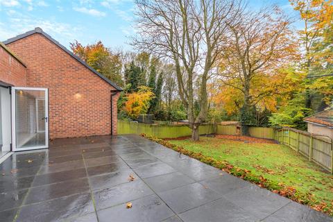 3 bedroom detached house for sale, Regal Drive, Mansfield