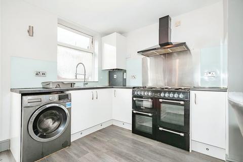 9 bedroom terraced house to rent, Booth Avenue, Manchester, Greater Manchester, M14