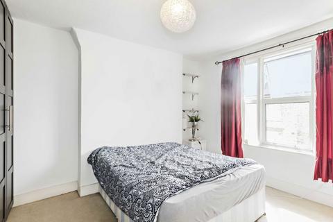 3 bedroom house to rent, Princes Road, London W13