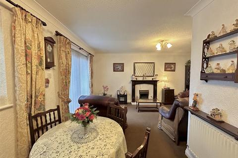 2 bedroom detached bungalow for sale, Spinners End Drive, Cradley Heath