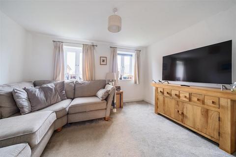 5 Bede Walk, Great Denham, Bedford, MK40 4TW