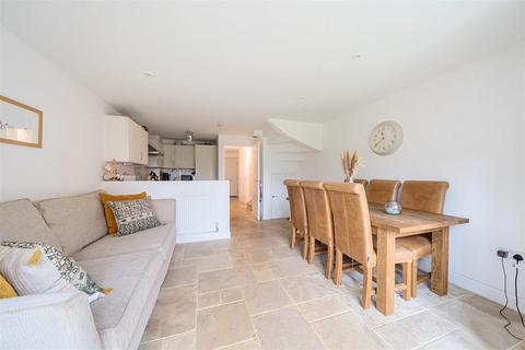 5 Bede Walk, Great Denham, Bedford, MK40 4TW