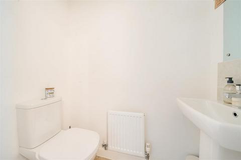 5 Bede Walk, Great Denham, Bedford, MK40 4TW