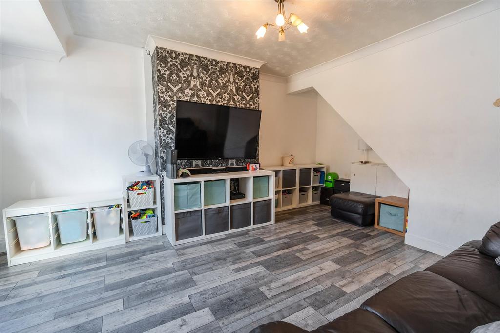 Living Room (2)