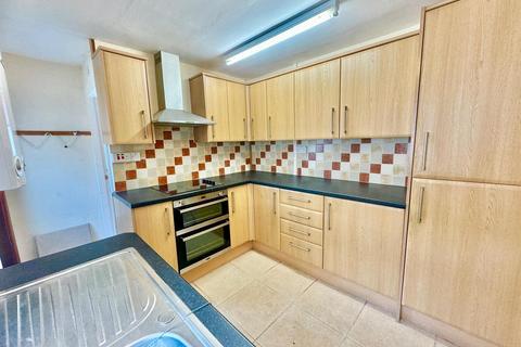 3 bedroom house for sale, George Street, Llanrwst