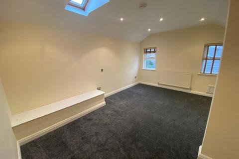 2 bedroom apartment to rent, Rose Villa, West Grove, Sale, M33 3AS