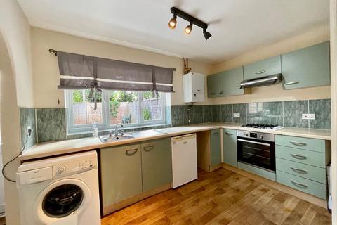 2 bedroom terraced house to rent, St. Michaels Road, Newbury RG14