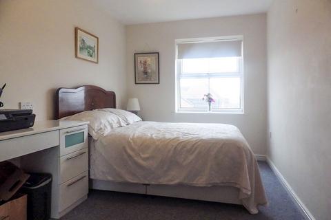 2 bedroom apartment for sale, Lynmouth Road, Swindon SN2