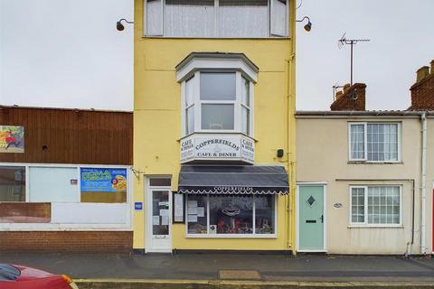 Shop for sale, Chapel Street, Flamborough