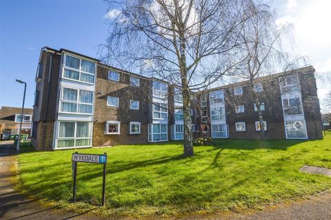 2 bedroom flat to rent, Wyedale, London Colney