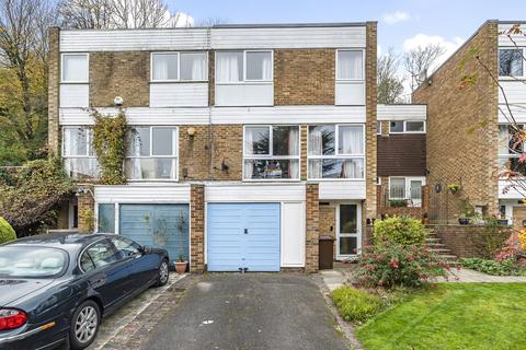 4 bedroom townhouse for sale, Greenwood Gardens, Caterham CR3