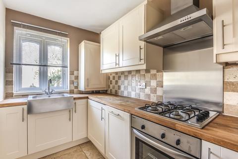 2 bedroom flat to rent, Sheridan Way Beckenham BR3