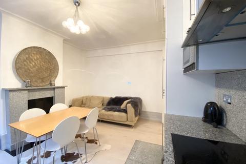 1 bedroom flat to rent, Goodwood Court, London, W1W 5DZ