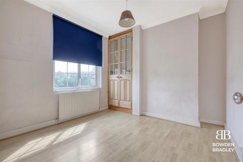 7a Maple Street, Romford, RM7 7JX