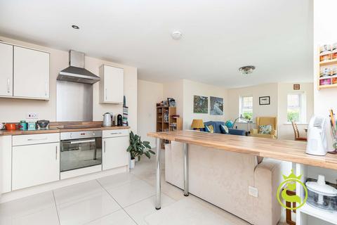 2 bedroom apartment for sale, Glenair Avenue, Poole BH14