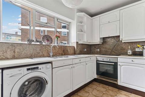 3 bedroom flat for sale, Abbots Manor, London SW1V