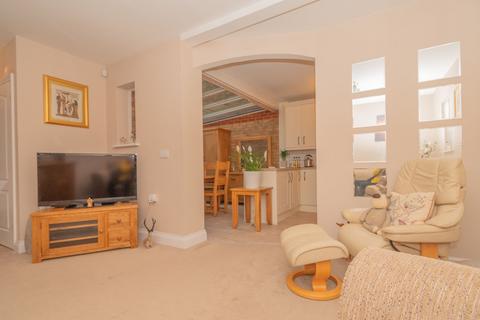 2 bedroom terraced house for sale, Albion Court, Ramsgate, CT11