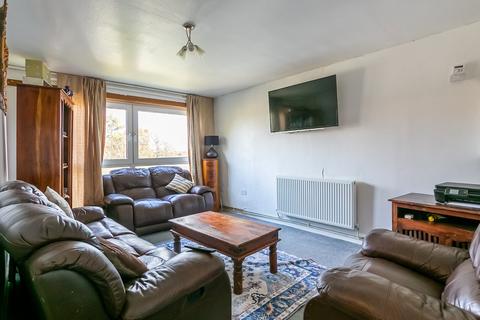 2 bedroom flat for sale, Mortonhall Park Crescent, Mortonhall, Edinburgh, EH17