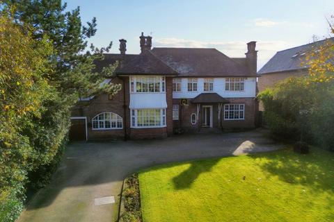 4 bedroom detached house for sale, Sheepfoot Lane, Prestwich, M25