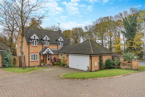 4 bedroom detached house for sale, New Mill Lane, Forest Town